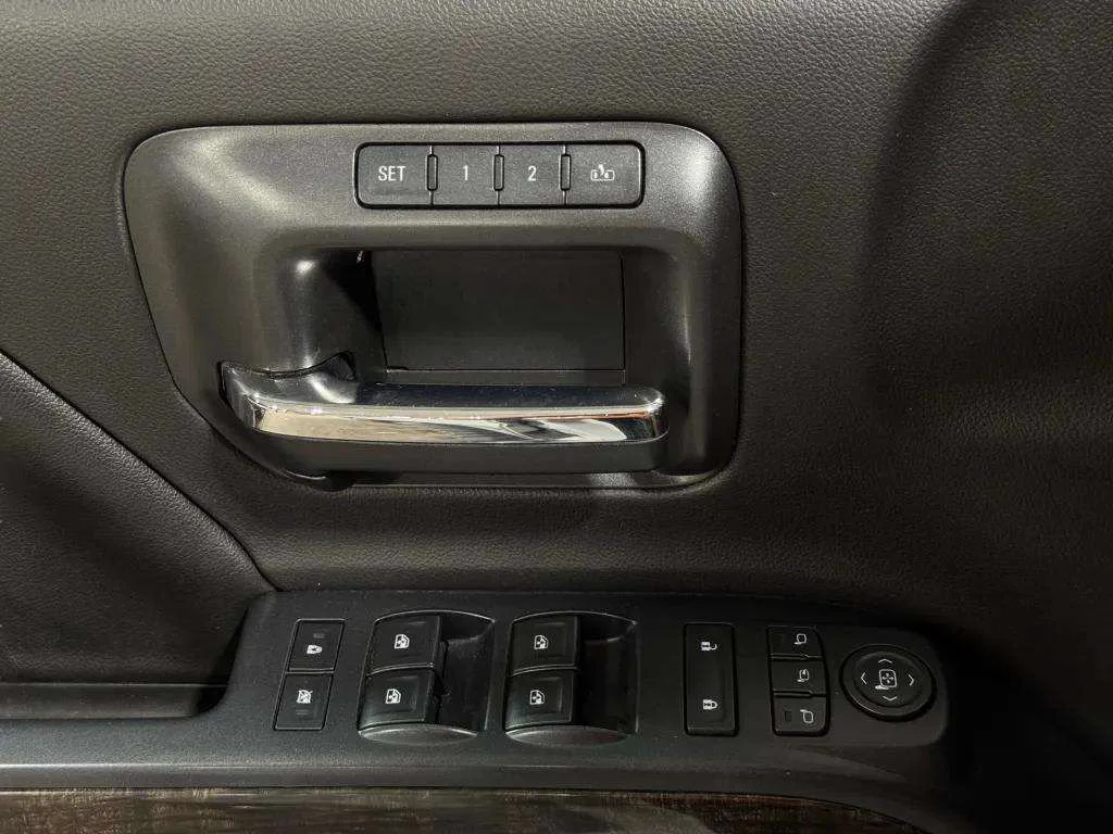 Used 2016 SUMMIT WHITE GMC Denali image 20