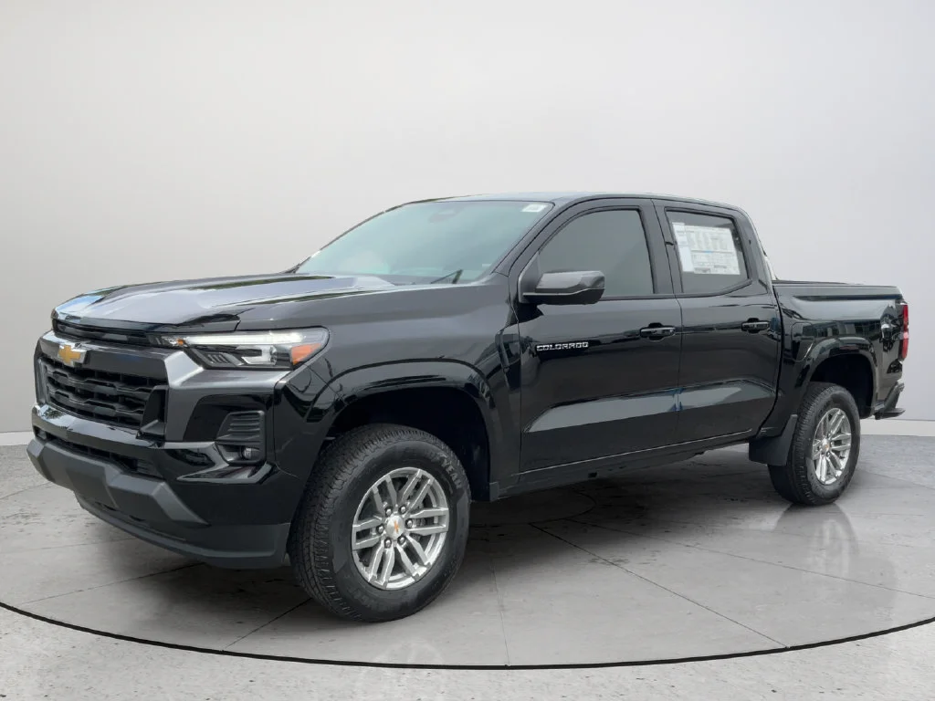 New 2026 Black Chevrolet LT image 3