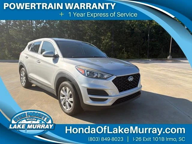 Used 2020 Silver Hyundai SE image 1