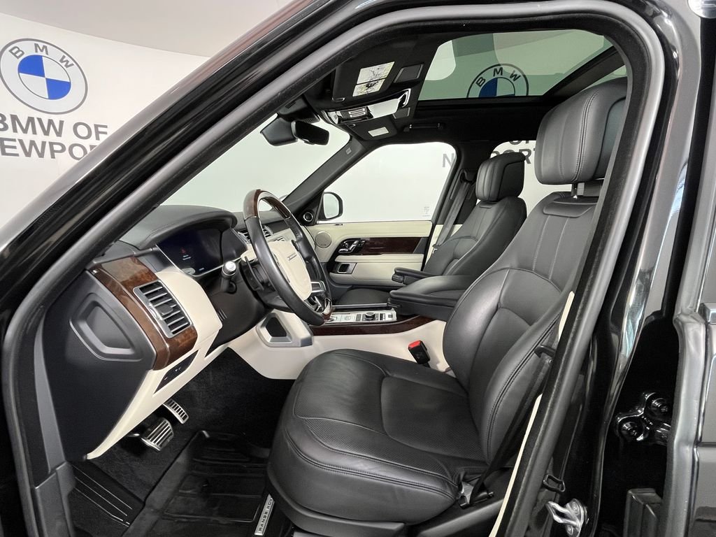 Used 2021 Black Land Rover Westminster image 21