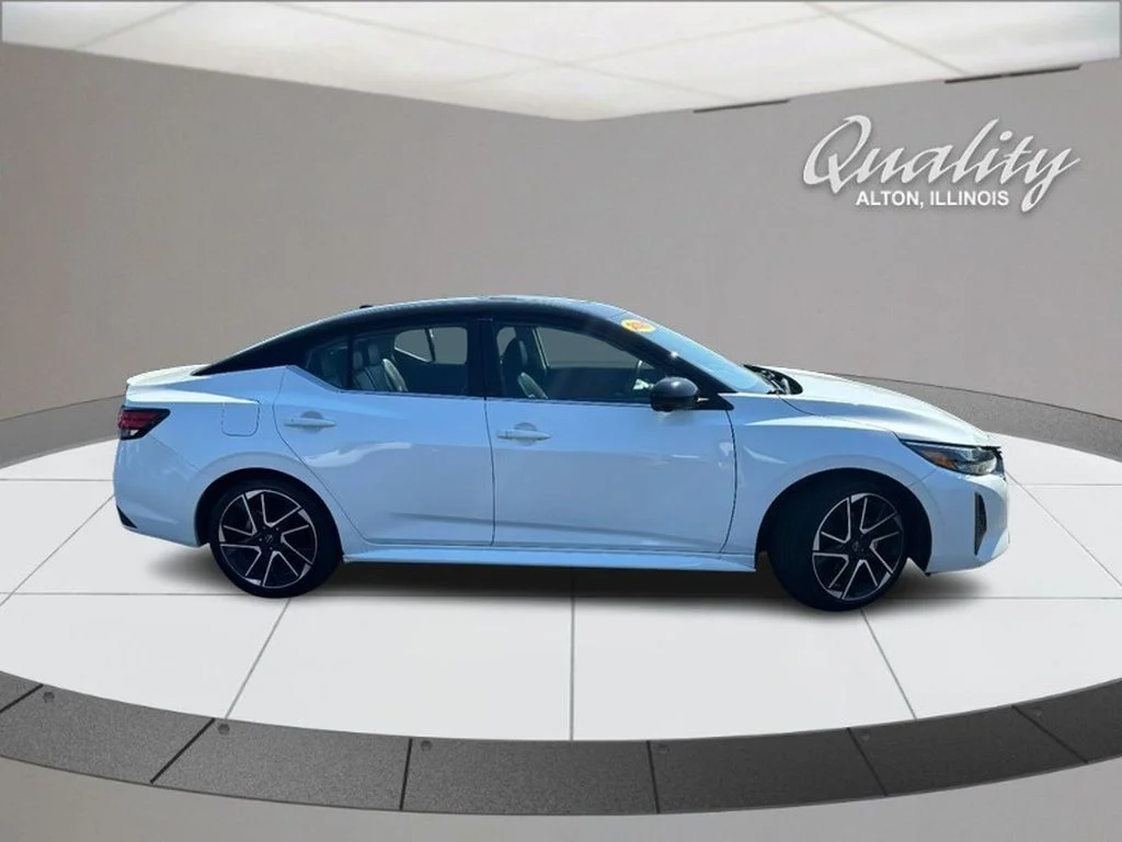 Used 2025  Nissan SR image 3