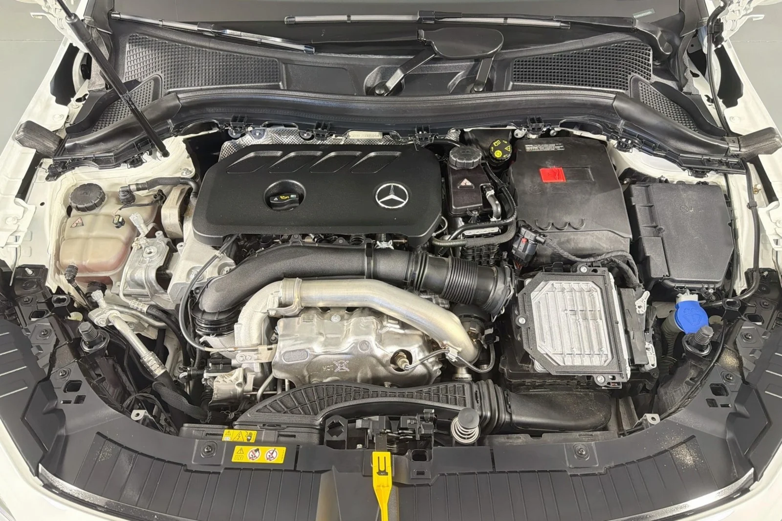 Used 2024 Polar White Mercedes-Benz 250 image 11