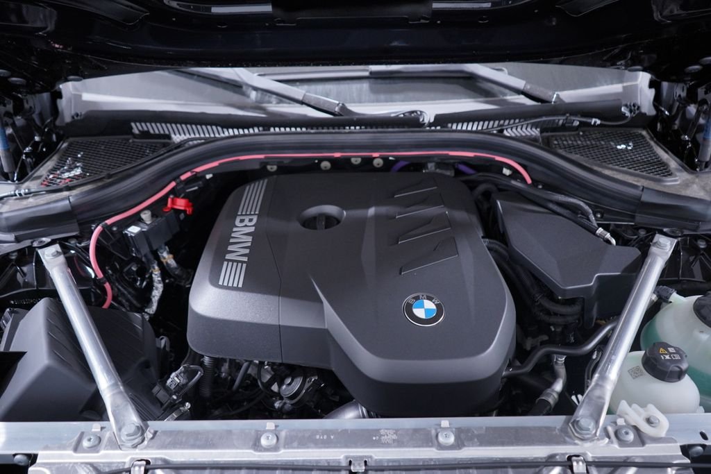 New 2026 Black Sapphire Metallic BMW 30 xDrive image 18