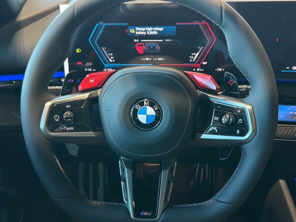 New 2027 Carbon Black Metallic BMW Base image 19