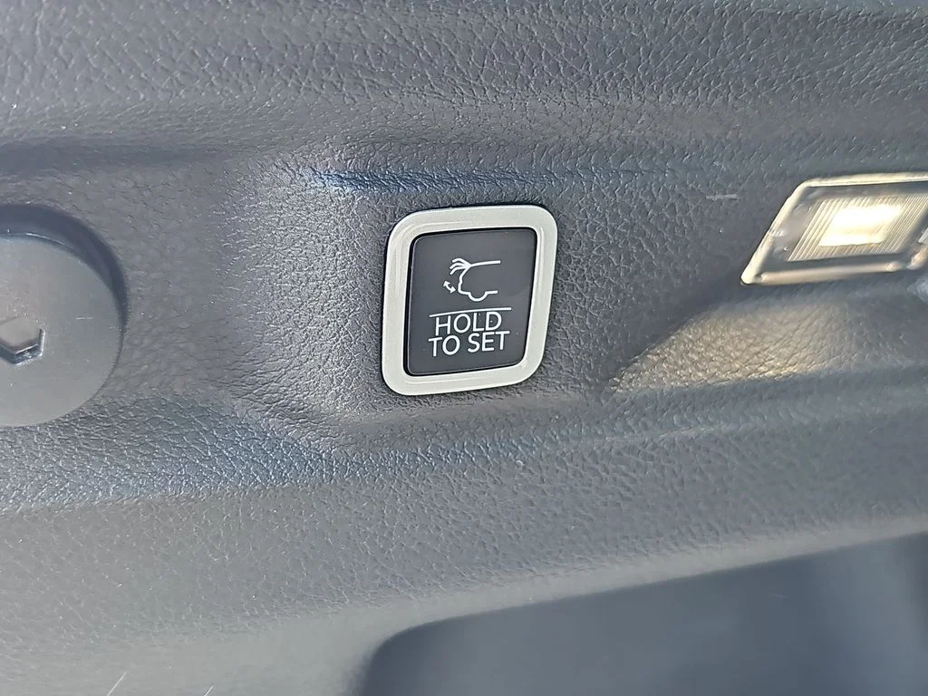 Used 2023 Black Jeep Limited image 15
