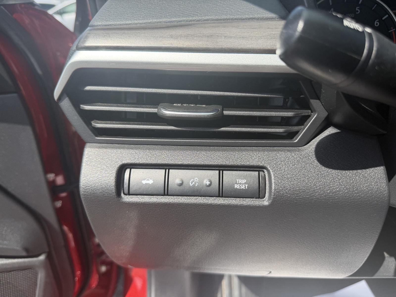 Used 2025 Scarlet Ember Nissan SV image 20