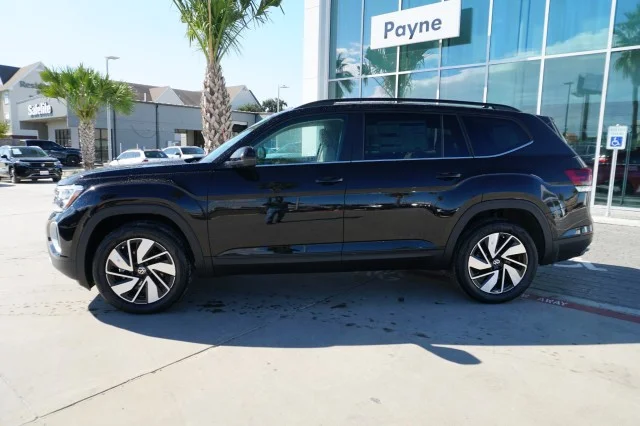 New 2026 Deep Black Pearl Volkswagen 2.0T SE W/TECHNOLOGY image 10