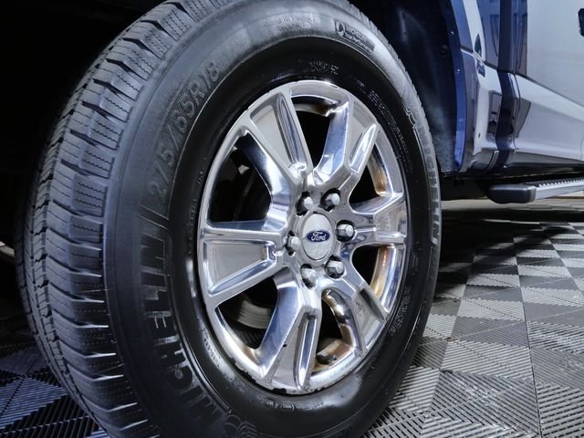 Used 2017 Blue Ford XLT image 9