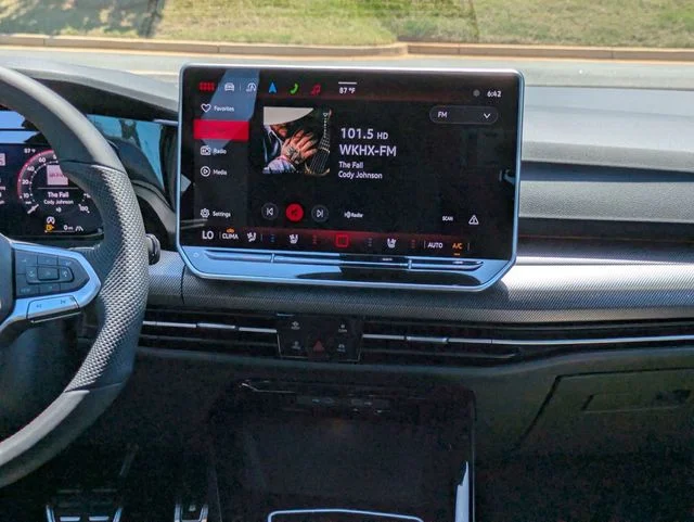 New 2026 Black Volkswagen 2.0T SE image 18