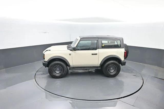 Used 2025 Desert Sand Ford Base image 17