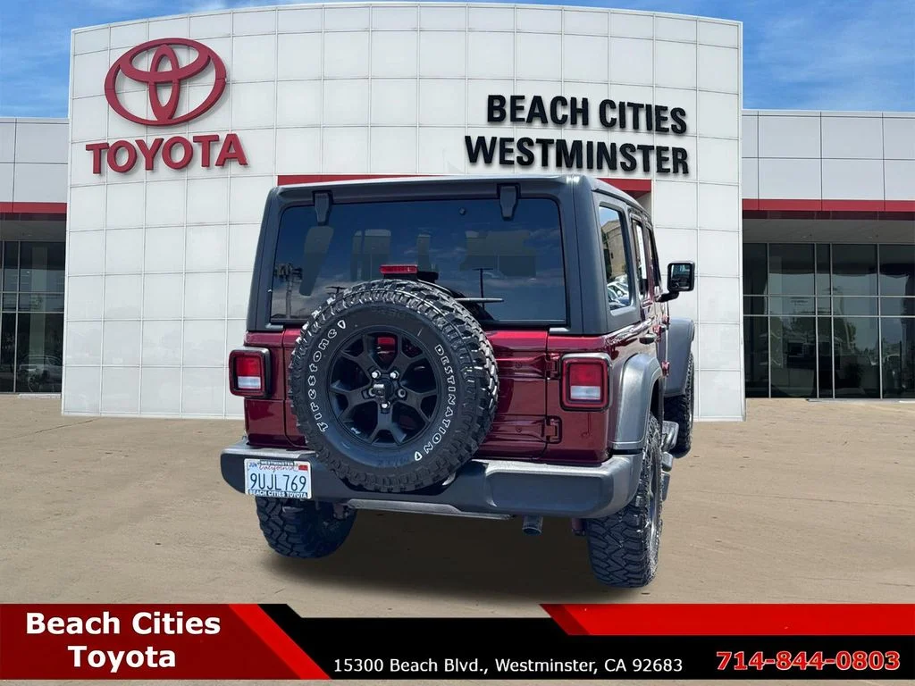 Used 2021  Jeep Unlimited Willys image 11