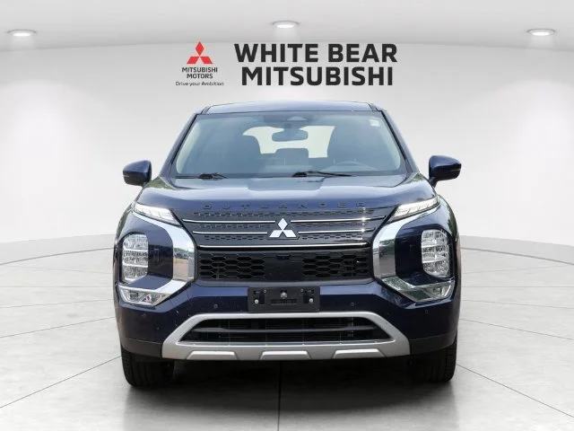 Used 2023 Mitsubishi Outlander SE with VIN JA4J4UA82PZ043579 for sale in White Bear Lake, Minnesota