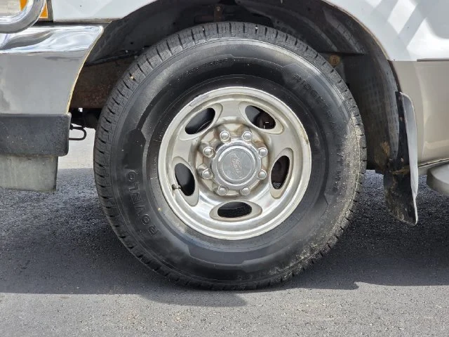 Used 2003  Ford Lariat image 29