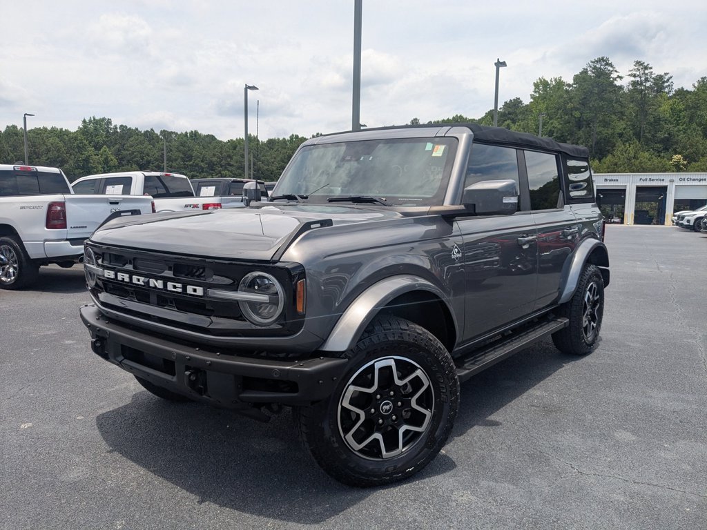 Used 2022  Ford Outer Banks image 1