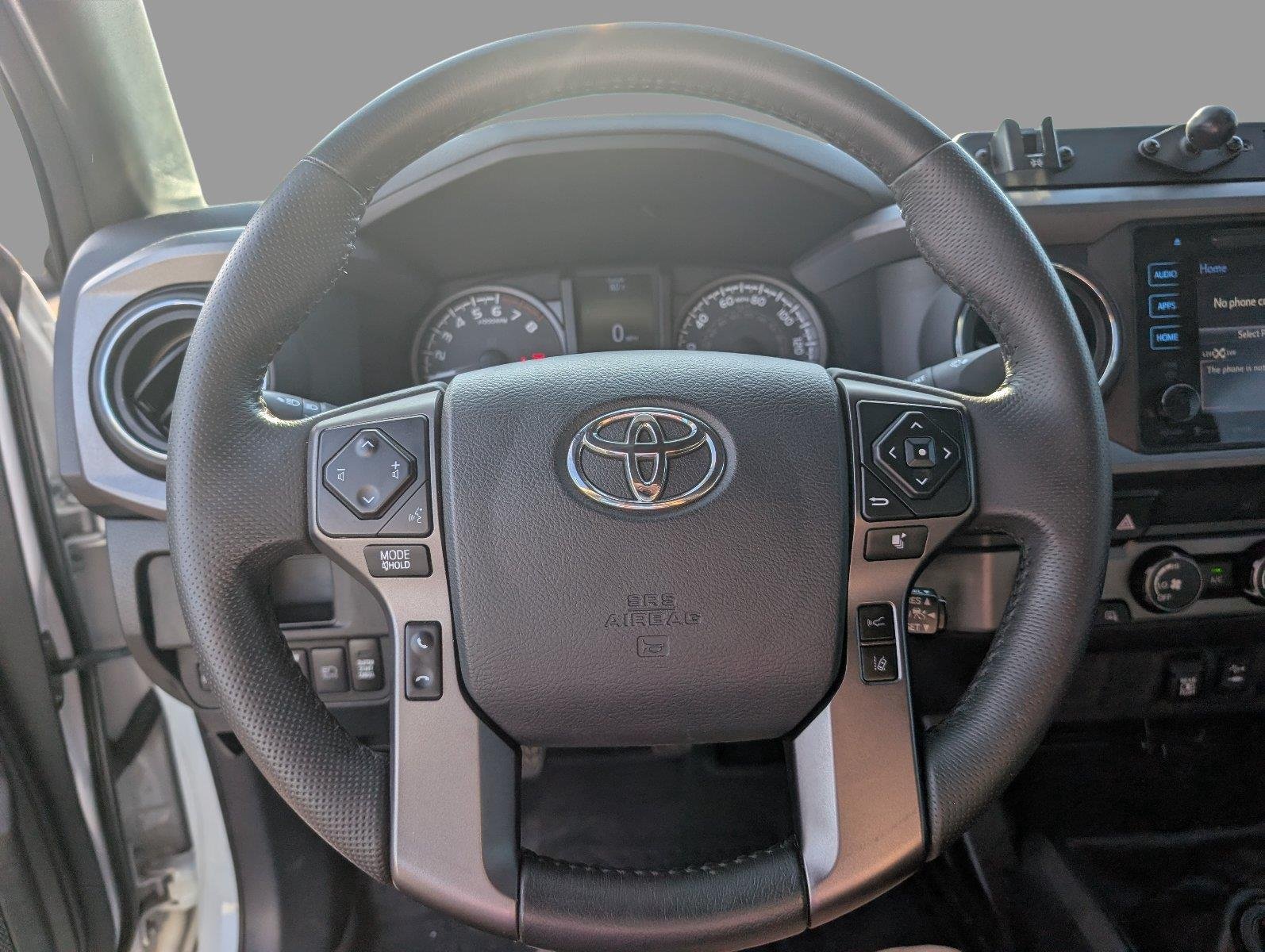 Used 2019 Super White Toyota TRD Off-Road image 27