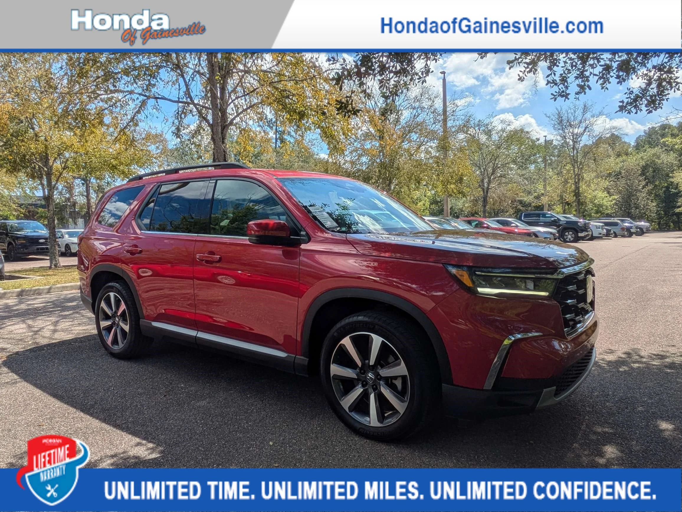 Certified Used 2025 Radiant Red Metallic II Honda 2WD Touring image 31
