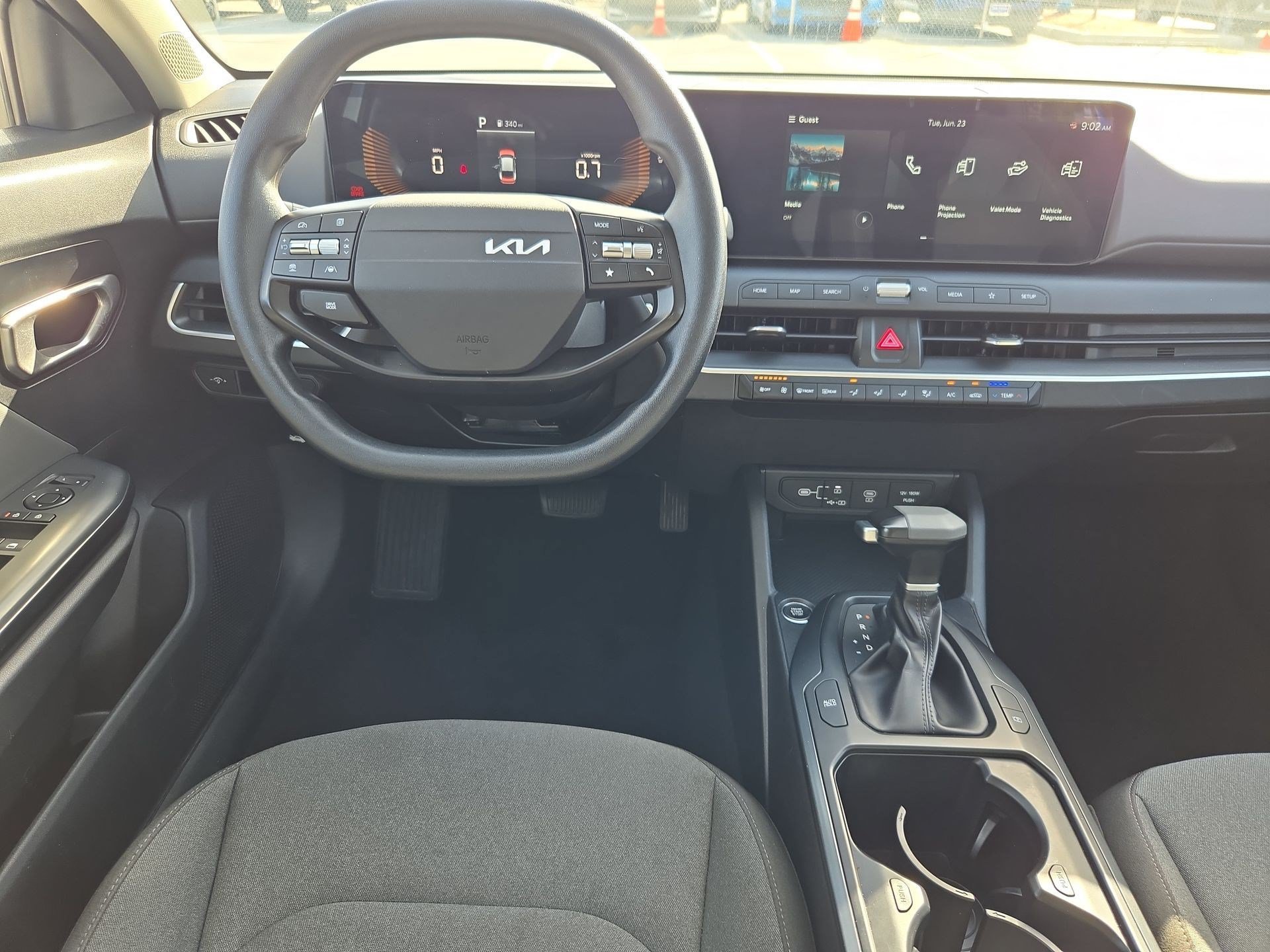 Used 2025 Snow White Pearl Kia LXS image 26