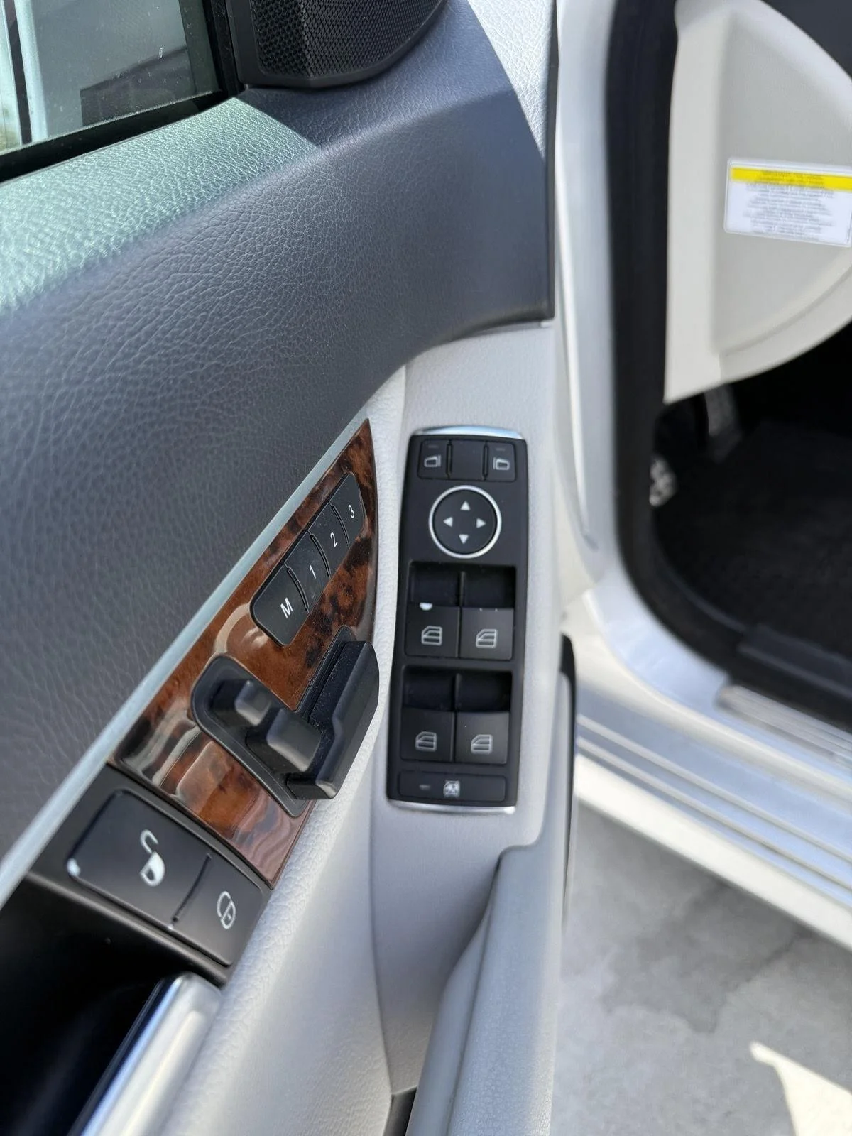 Used 2013 Iridium Silver Metallic Mercedes-Benz C 300 Luxury image 12
