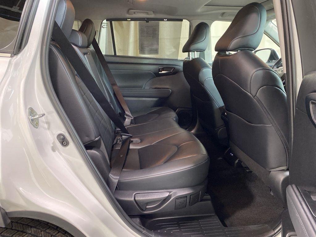 Used 2023 Pearl Toyota XLE image 16