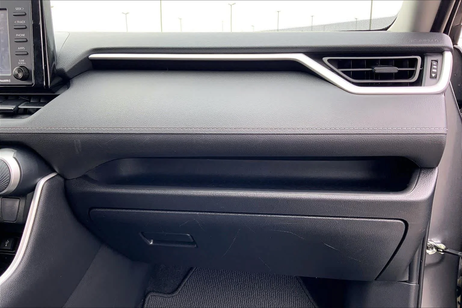 Used 2021 Magnetic Gray Metallic Toyota Hybrid XLE image 18