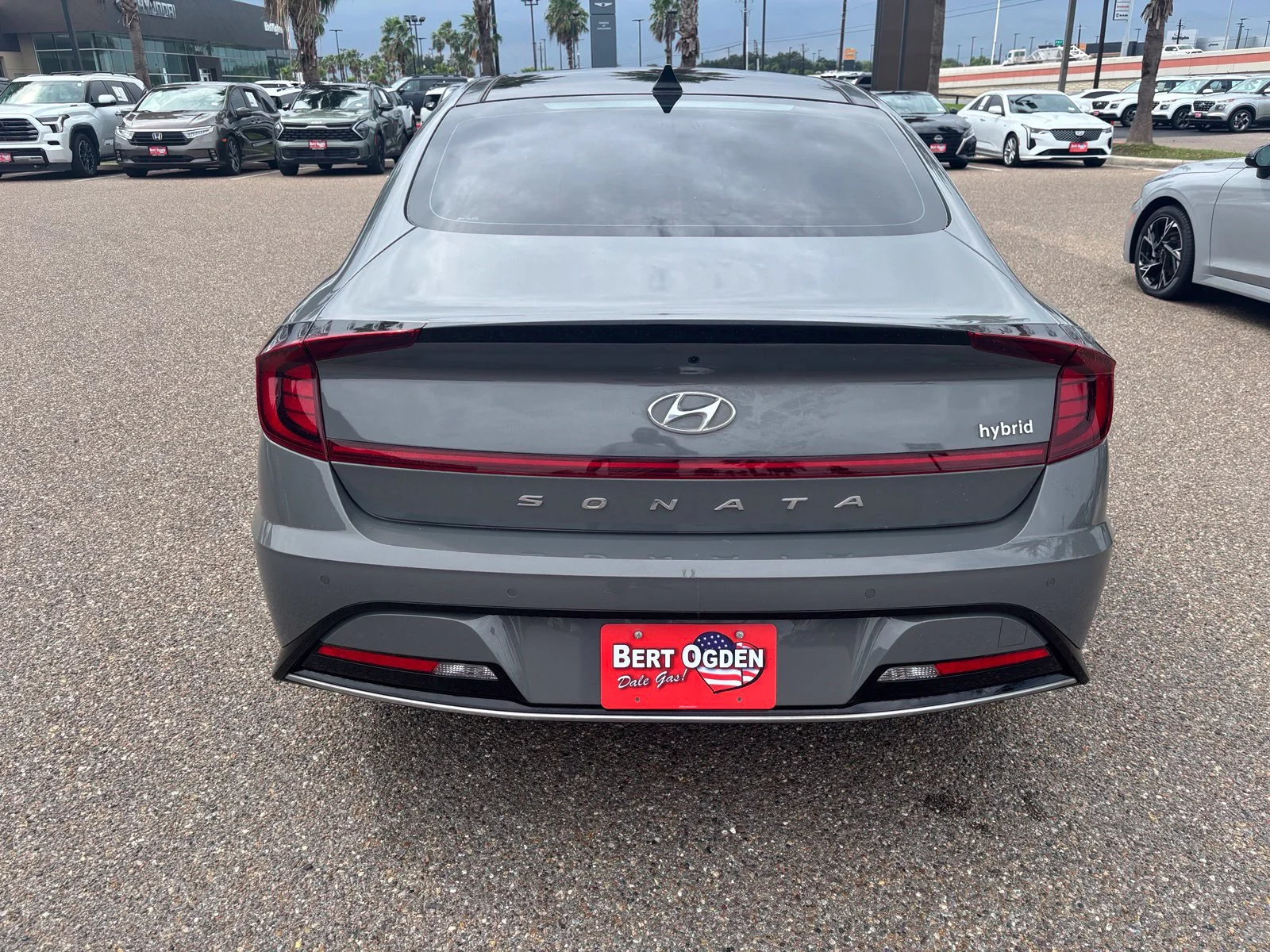 Used 2023 Gray Hyundai Limited image 5