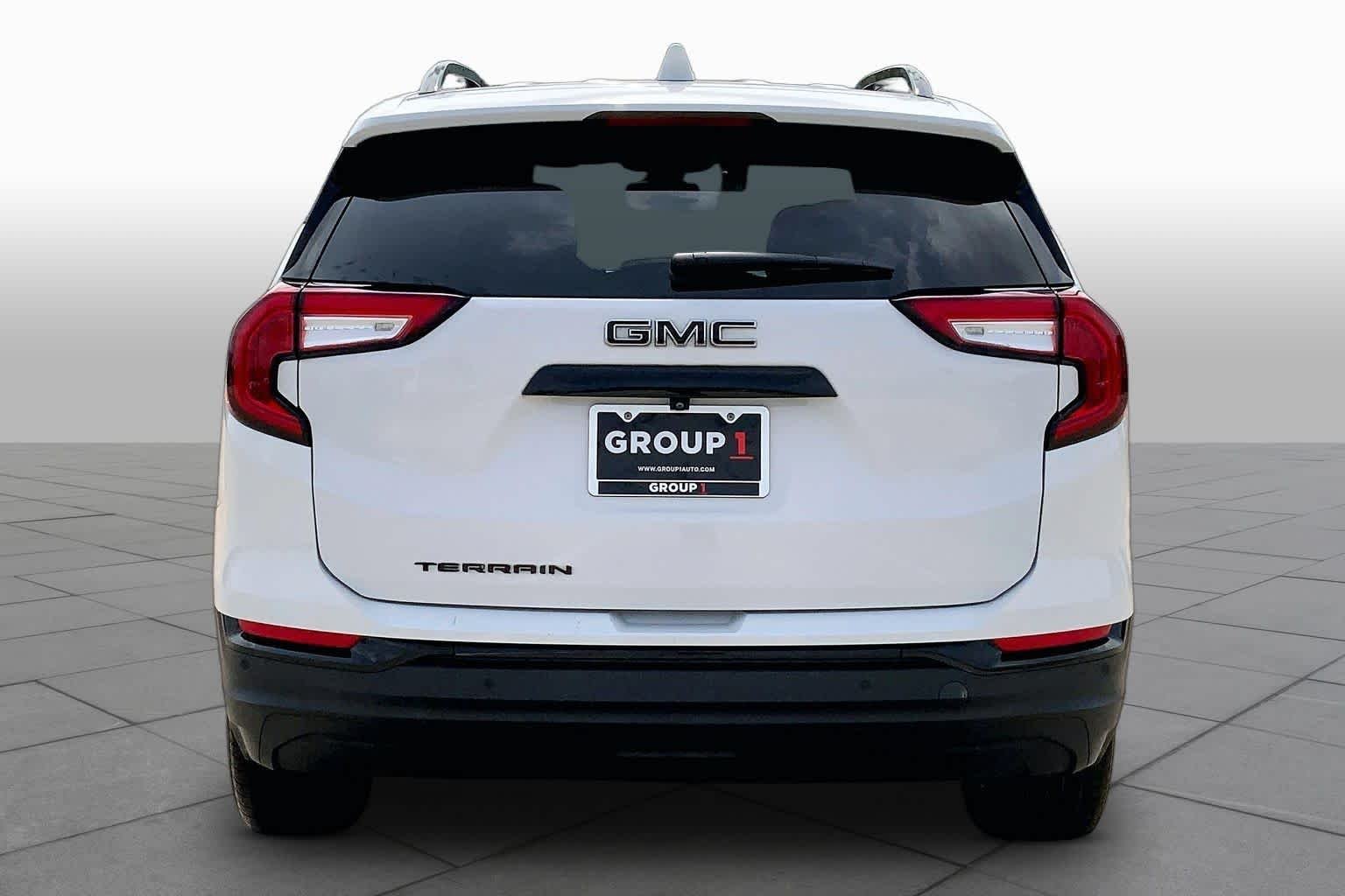 Used 2023 Summit White GMC SLT image 5