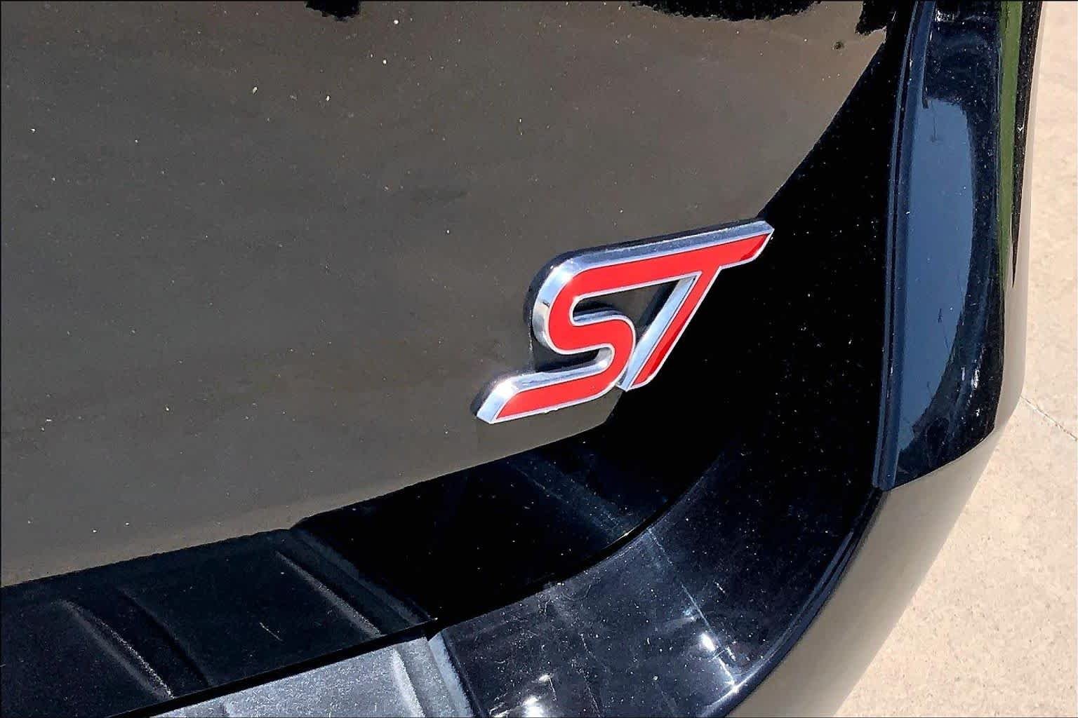 Used 2023 Agate Black Metallic Ford ST image 9