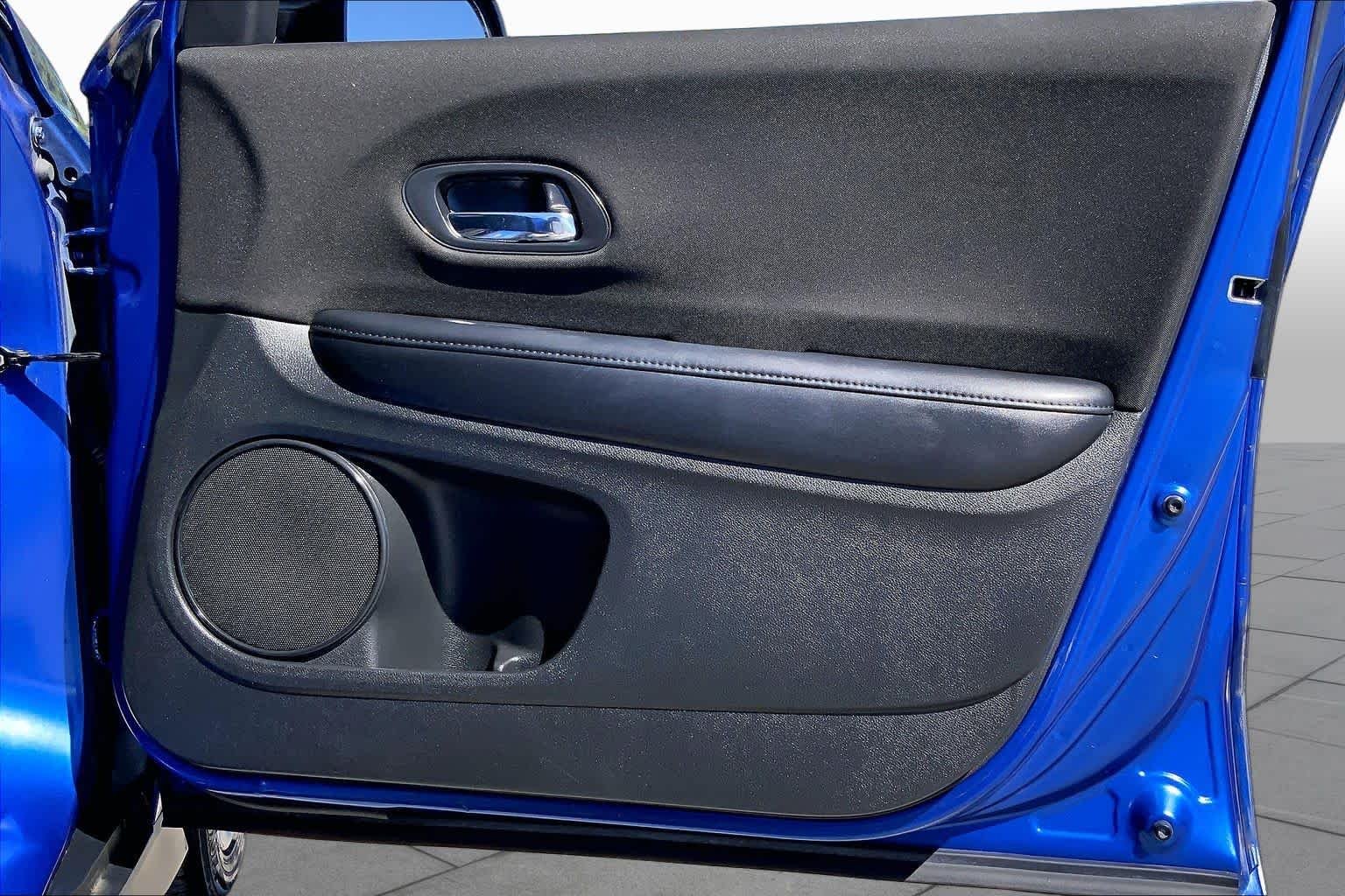 Used 2018 Aegean Blue Metallic Honda LX image 22