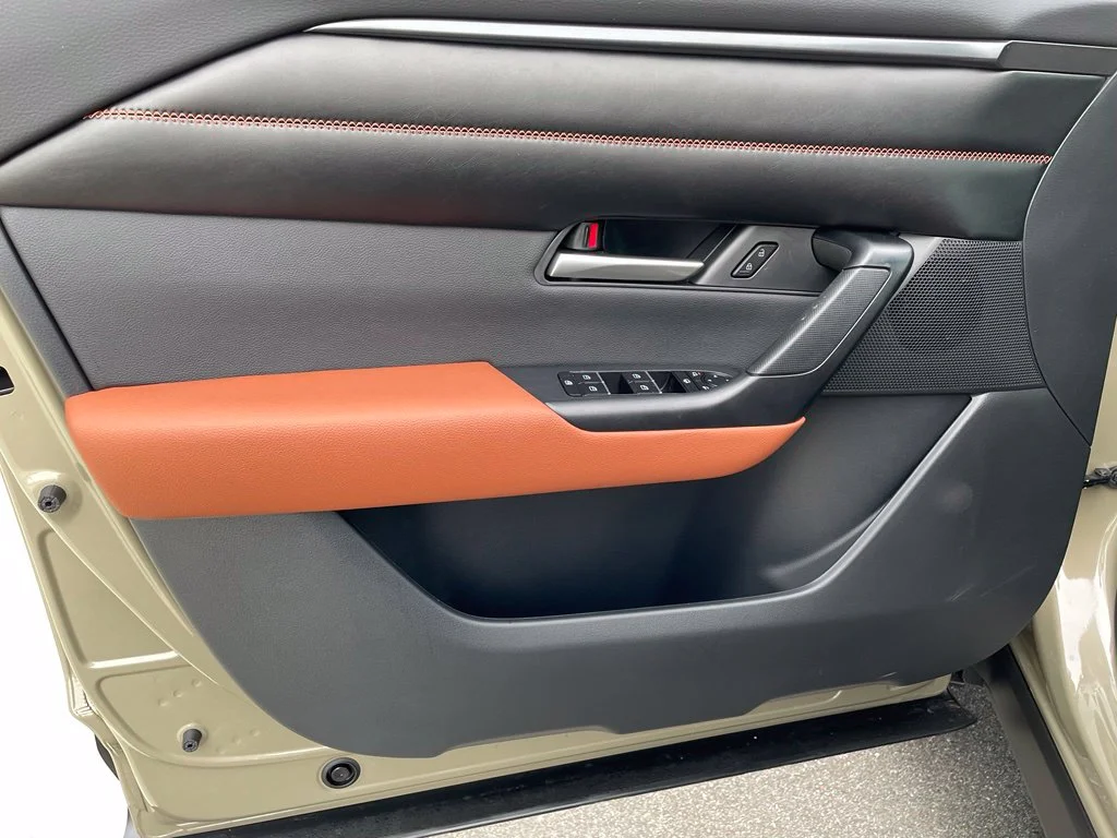 New 2026 Beige/tan Mazda 2.5 Turbo Meridian Edition image 11