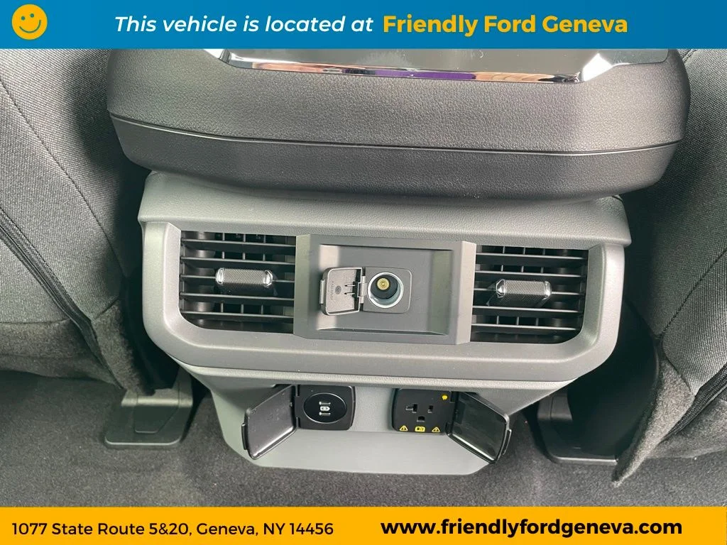 Used 2025 Iconic Silver Metallic Ford XLT image 97