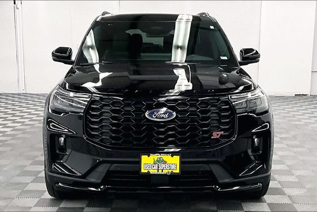 2025 Ford Explorer ST - Photo 4