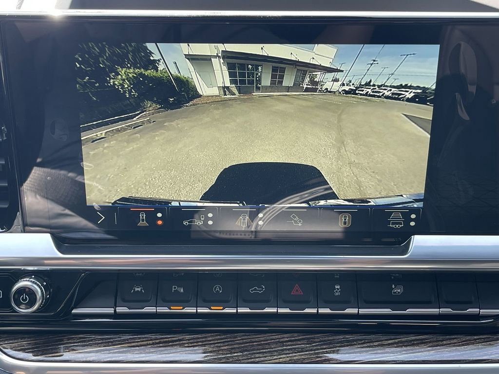 New 2026 Sterling Metallic GMC Elevation image 15