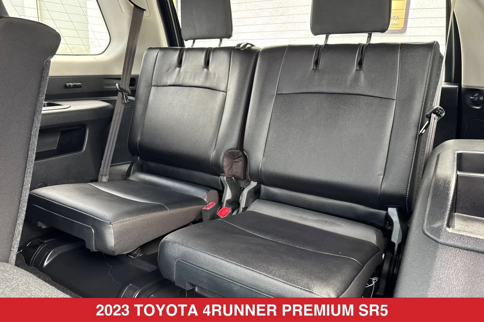 Used 2023 NAUTICAL BLUE METALLIC Toyota SR5 Premium image 17