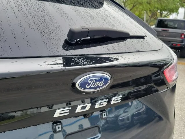 2024 Ford Edge SE - Photo 8