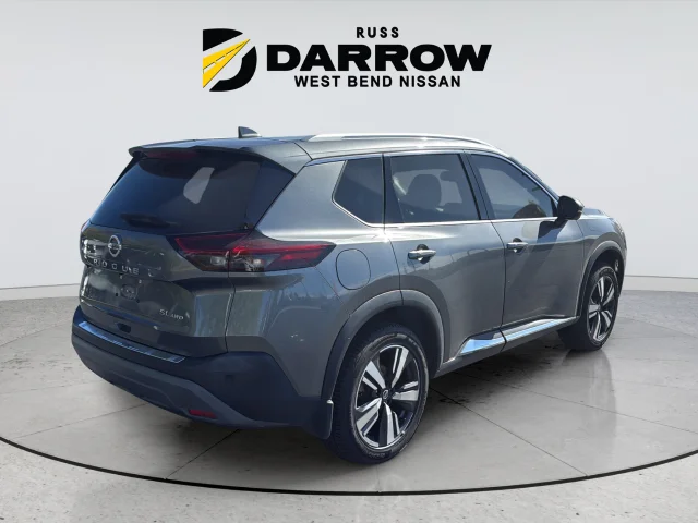 Used 2021 Gray Nissan SL image 5