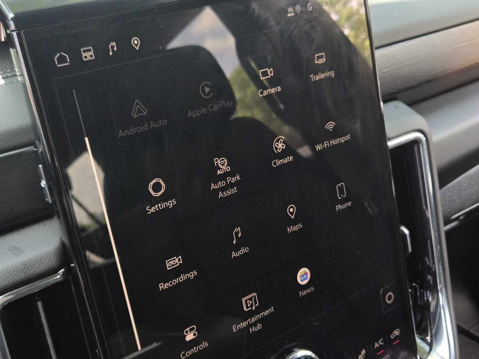 2026 GMC Yukon XL Denali - Photo 11