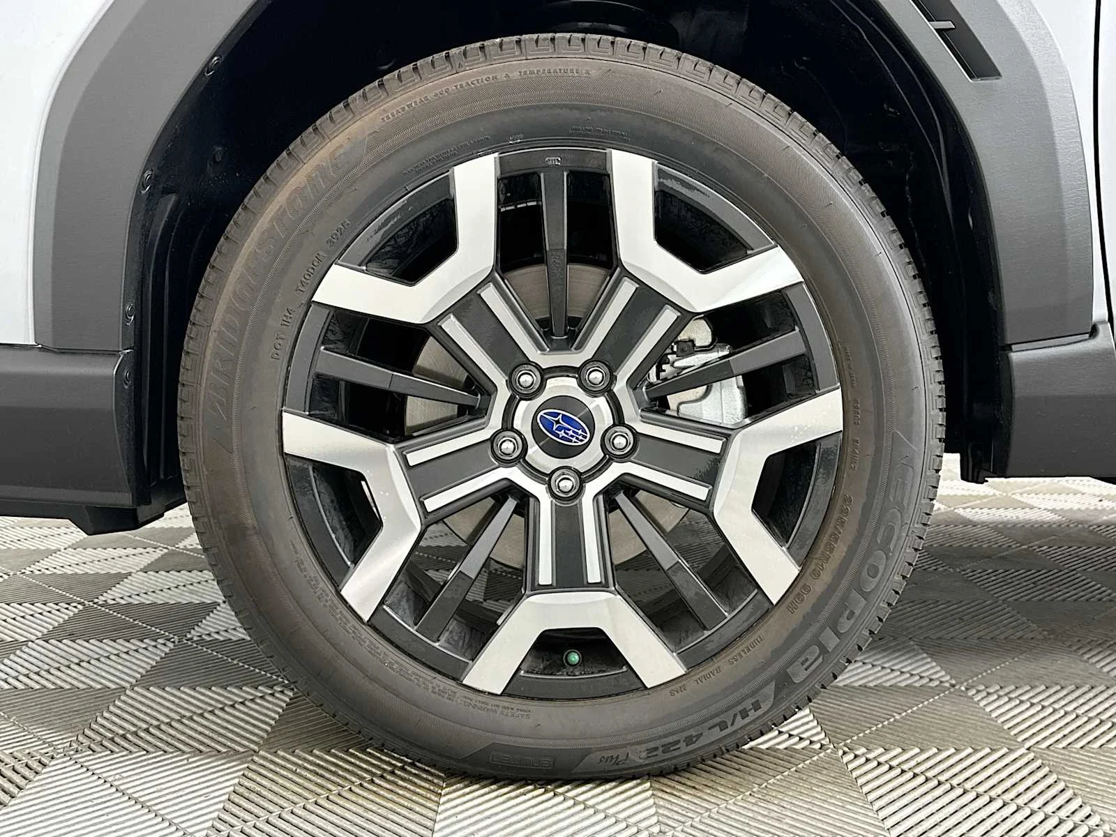 2026 Subaru Outback Touring XT - Photo 30