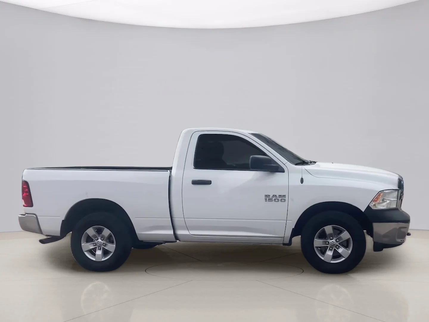 Used 2015 White Dodge TRADESMAN image 4