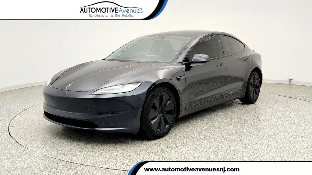 2024 Tesla Model 3 -'s photo