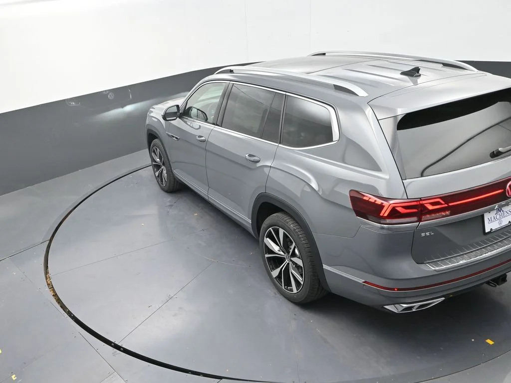 New 2026  Volkswagen 2.0T SEL Premium R-Line image 17
