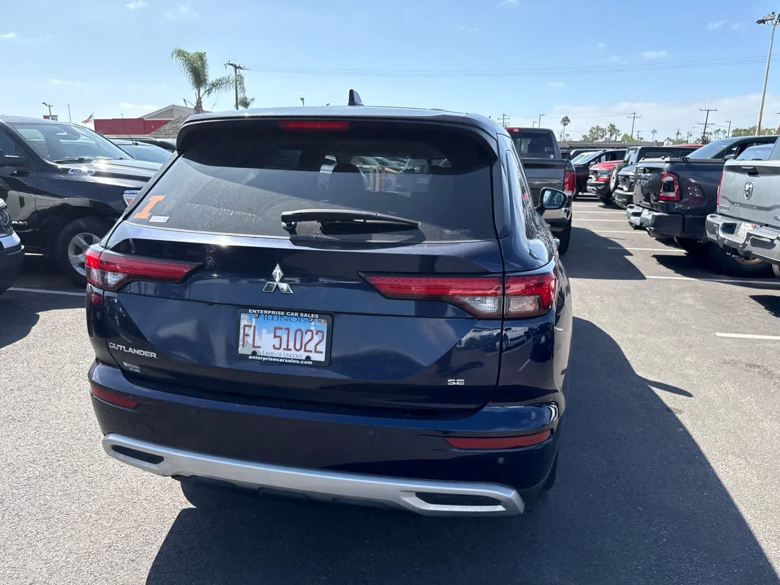 Used 2023 Cosmic Blue Metallic Mitsubishi SE image 15