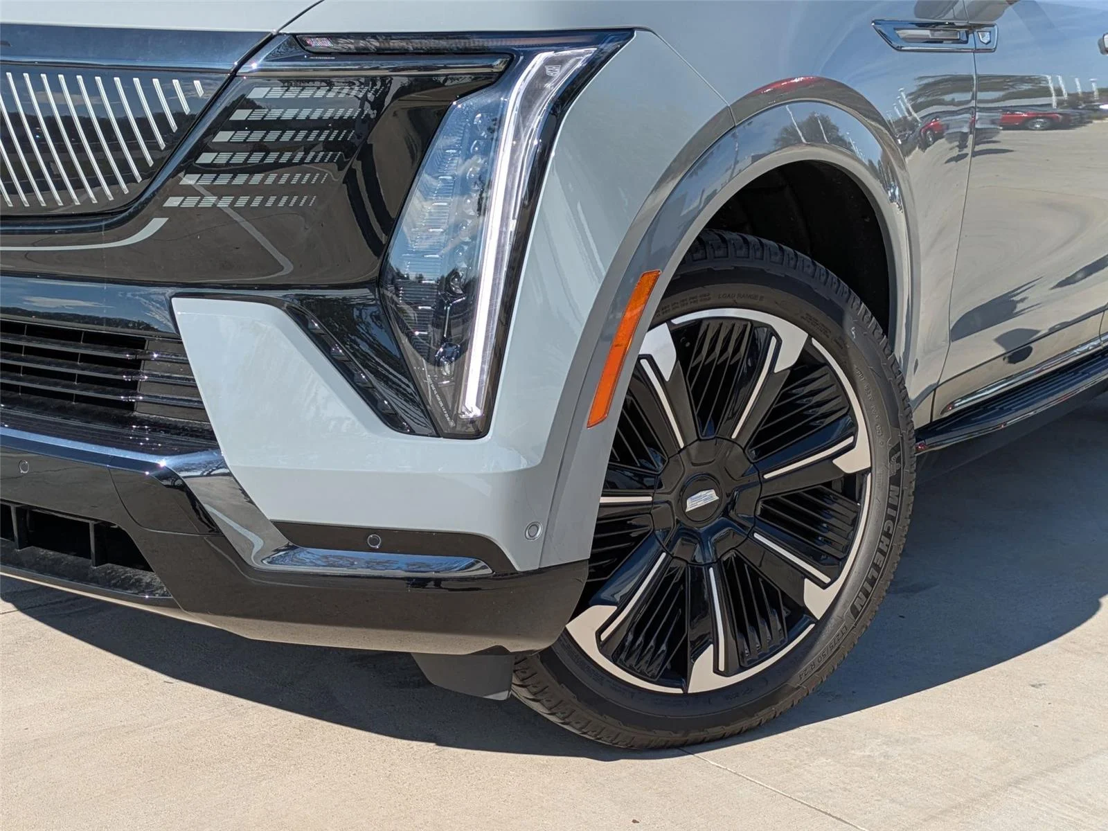 New 2026 Luna Metallic Cadillac Sport image 7