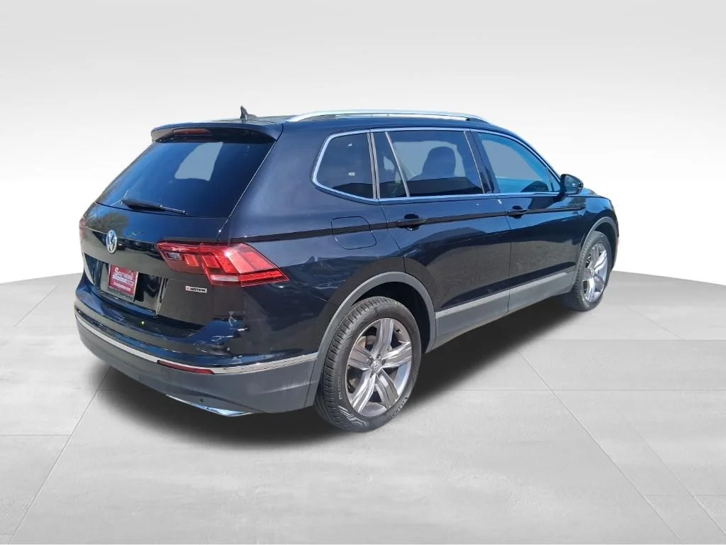 Used 2021 Black Volkswagen 2.0T SEL image 5
