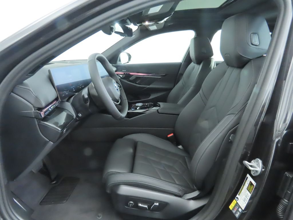 2026 BMW i5 40 - Photo 21