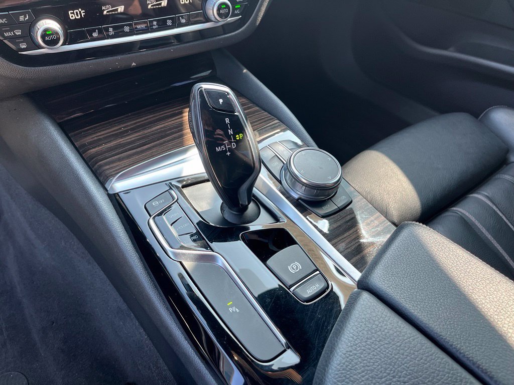 Used 2018 Black BMW 540i xDrive image 41