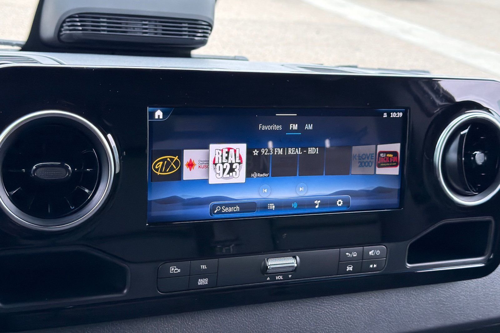 New 2026 Arctic White Mercedes-Benz Cargo 144 WB image 30