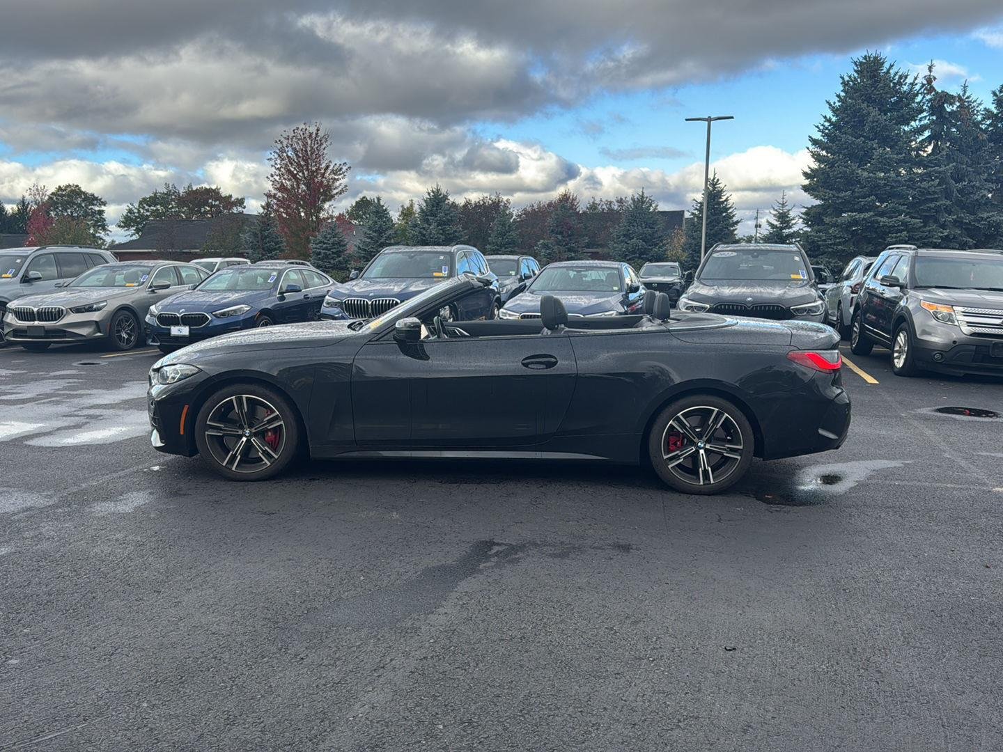 Used 2022 Black Sapphire Metallic BMW M440i xDrive image 6