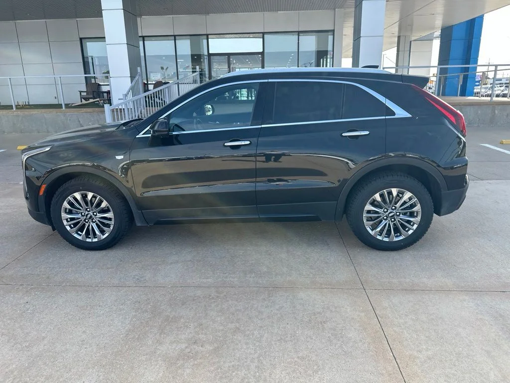 Used 2025 Black Cadillac Premium Luxury image 30