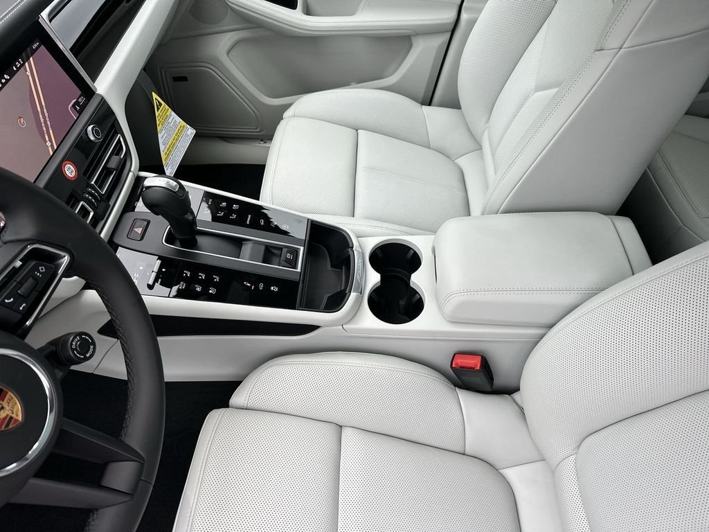 Used 2026  Porsche S image 17