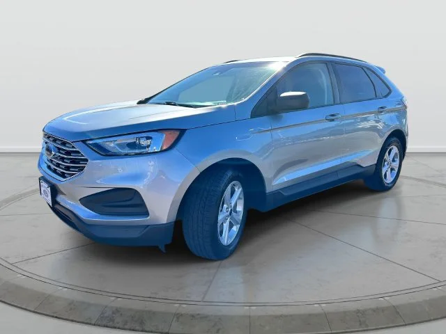 Used 2020 Silver Ford SE image 11